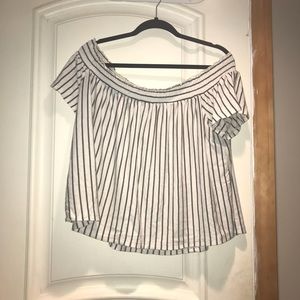 Off-the-shoulder top